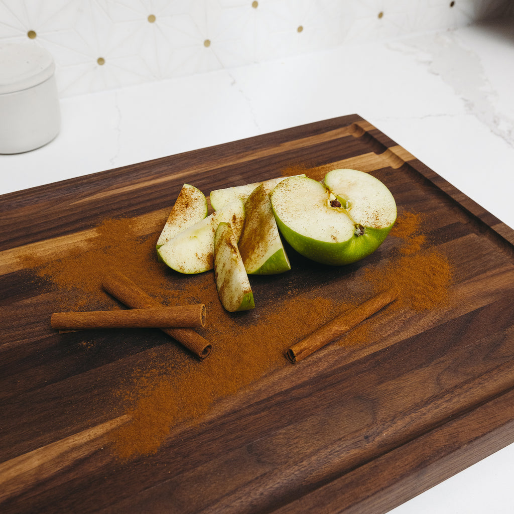 https://www.urbandi.com/cdn/shop/products/CuttingBoards-270Edit_1024x1024.jpg?v=1675724934